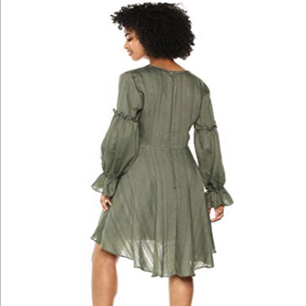 SOLD xx NWT BCBG Dress - Picture 5 of 8